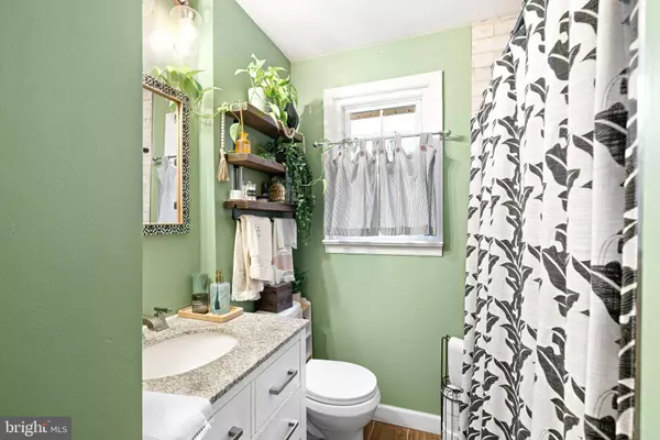 27 BRAISINGTON AVE, Bellmawr, NJ 08031