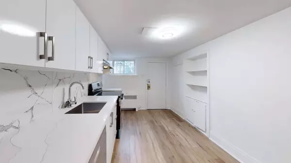 451 Donlands AVE #Bsmt, Toronto E03, ON M4J 3S4