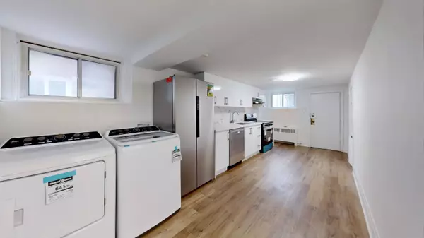 451 Donlands AVE #Bsmt, Toronto E03, ON M4J 3S4