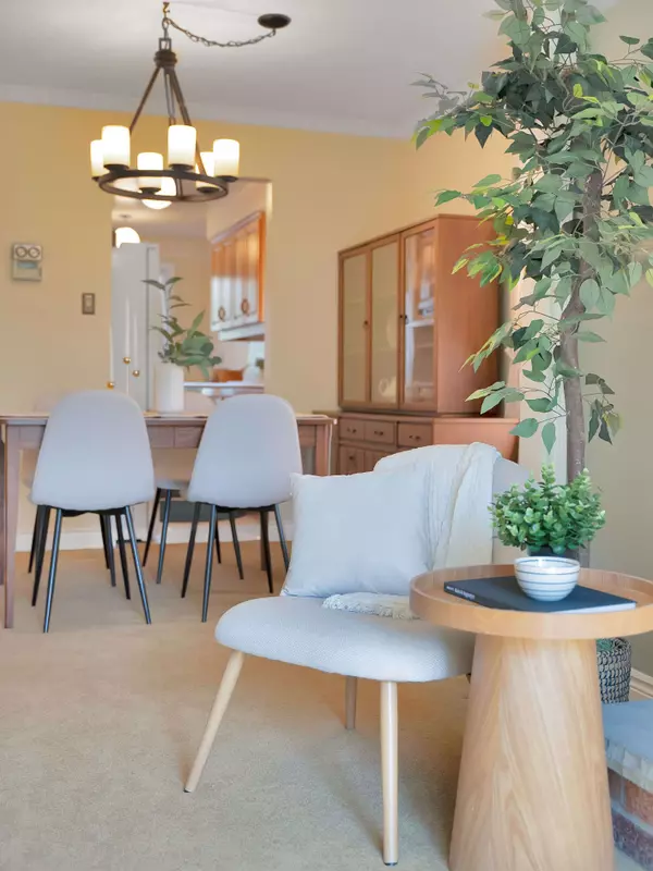 46 Swennen DR, Brampton, ON L6V 4E2