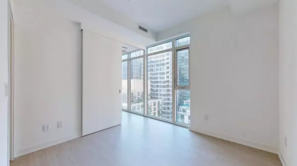 65 Mutual ST #1505, Toronto C08, ON M5B 2A9