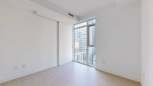 65 Mutual ST #1505, Toronto C08, ON M5B 2A9