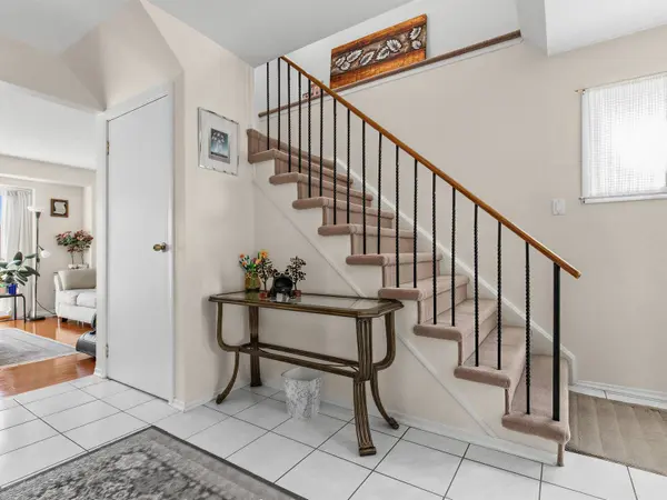 5 Firebrace RD, Toronto E05, ON M1W 2Z3