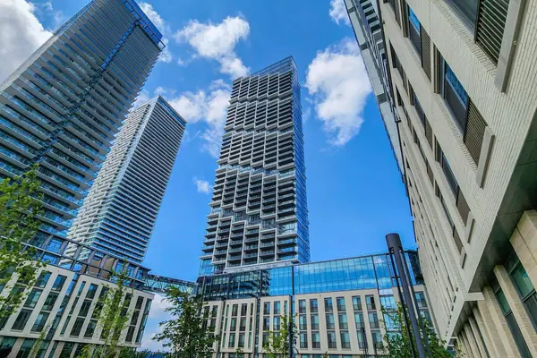 1000 Portage Pkwy #3312, Vaughan, ON L4K 0L1
