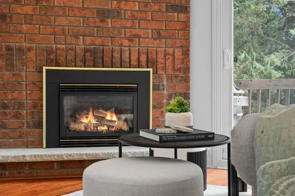 1 Baronial CT, Toronto E10, ON M1C 3J5
