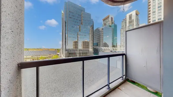 8 Hillcrest AVE #505, Toronto C14, ON M2N 6Y6