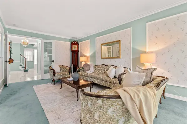 37 Jessica GDNS, Vaughan, ON L4J 3G1