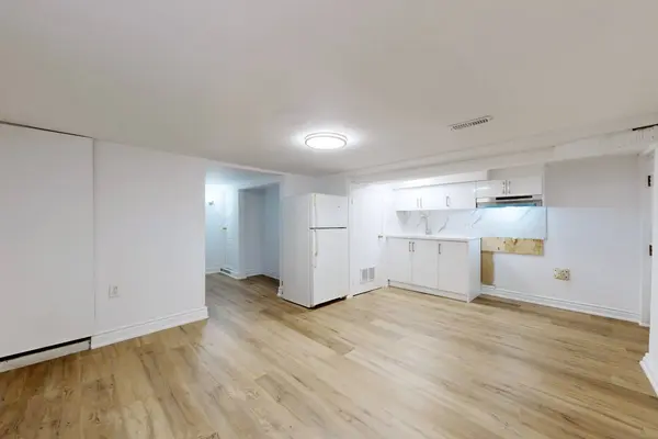 102 Bowie AVE #Bsmt, Toronto W04, ON M6E 2P7