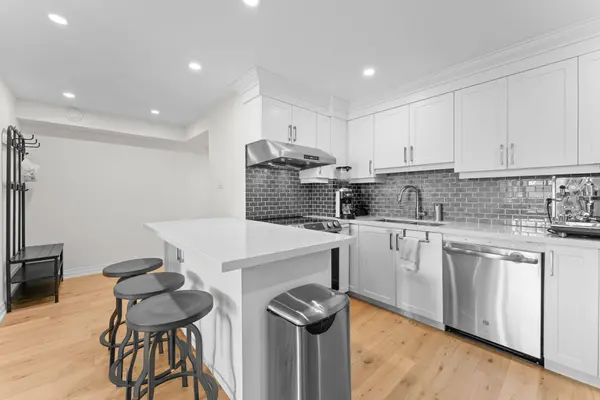 99 Cameron ST #502