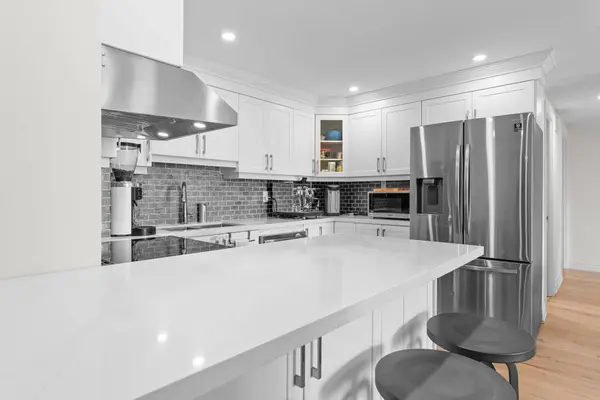 99 Cameron ST #502, Toronto C01, ON M5T 3A2