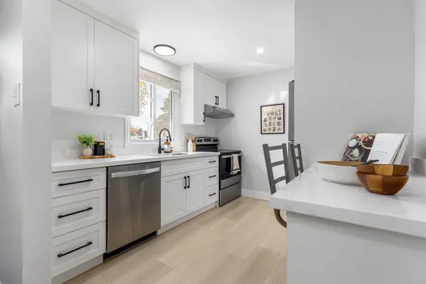 100 Bluevale ST N #7, Waterloo, ON N2J 4M9