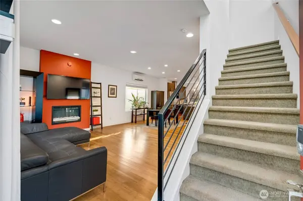 319 21st AVE, Seattle, WA 98122