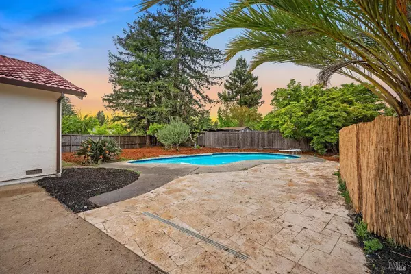 3996 Alexander ST, Napa, CA 94558