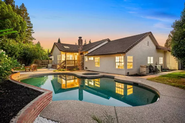 1421 Champion Oaks DR, Roseville, CA 95661