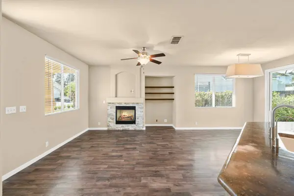 8412 Pinyon Pine PL, Antelope, CA 95843