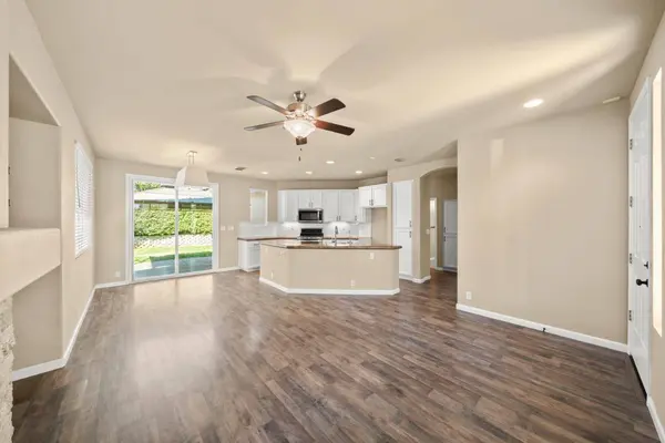 8412 Pinyon Pine PL, Antelope, CA 95843