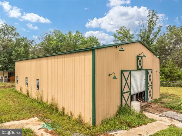 5616 STRASBURG RD, Strasburg, VA 22657
