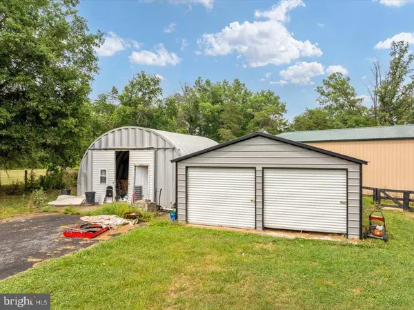 5616 STRASBURG RD, Strasburg, VA 22657