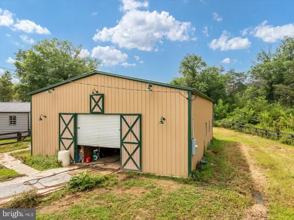 5616 STRASBURG RD, Strasburg, VA 22657