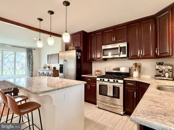 625 COLLEGE BLVD, Wenonah, NJ 08090