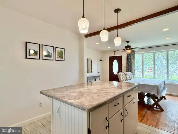 625 COLLEGE BLVD, Wenonah, NJ 08090