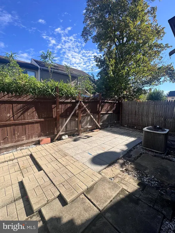 111 PRESIDENTIAL DR, Sicklerville, NJ 08081