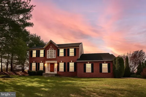 1 QUAIL HOLLOW DR, Sewell, NJ 08080