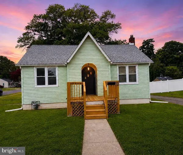 57 OHIO AVE, Blackwood, NJ 08012