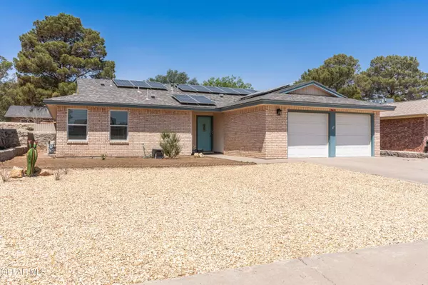 5779 Sandpiper DR, Santa Teresa, NM 88008