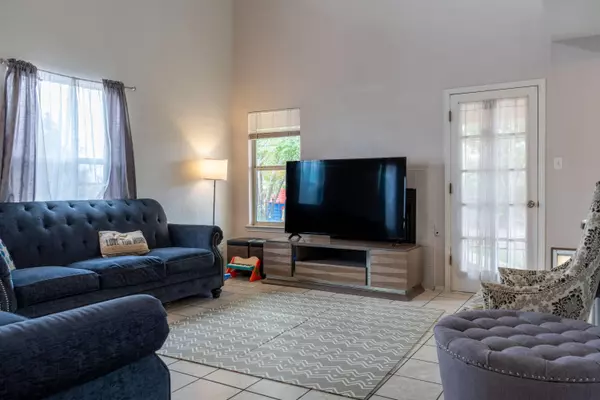 227 CUTLASS DR, El Paso, TX 79932