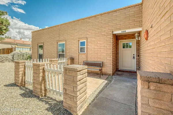 2212 Uranus AVE, Las Cruces, NM 88012