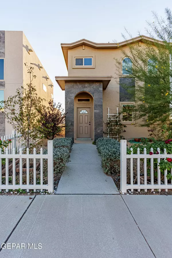 4561 Mark Avizo, El Paso, TX 79912