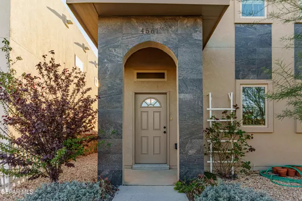 4561 Mark Avizo, El Paso, TX 79912