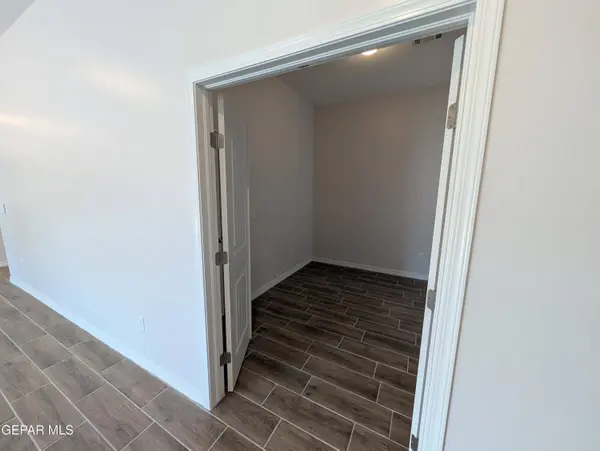 517 La Entrada CIR, Sunland Park, NM 88063