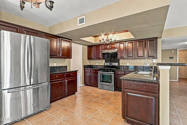 6443 LOMA DE CRISTO DR, El Paso, TX 79912