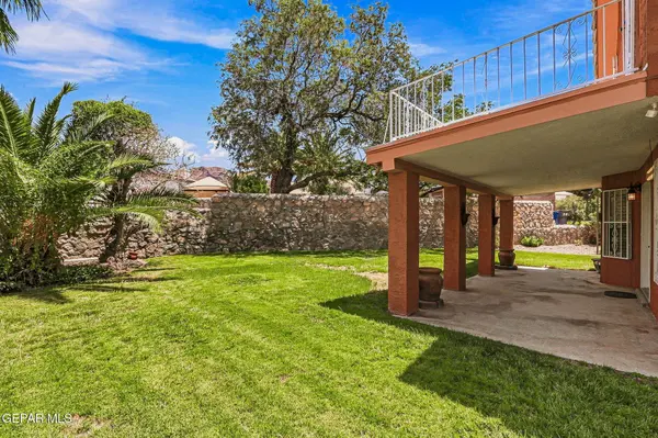 6443 LOMA DE CRISTO DR, El Paso, TX 79912