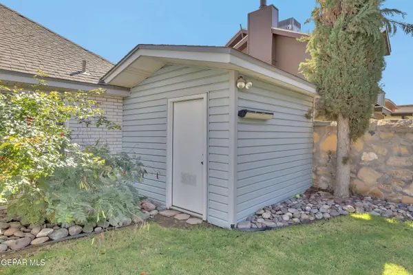 2271 Bill Horn WAY, El Paso, TX 79936