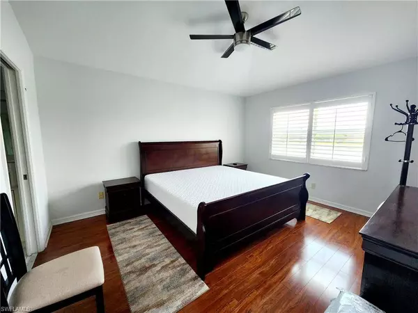 6270 Huntington Lakes CIR #201, Naples, FL 34119