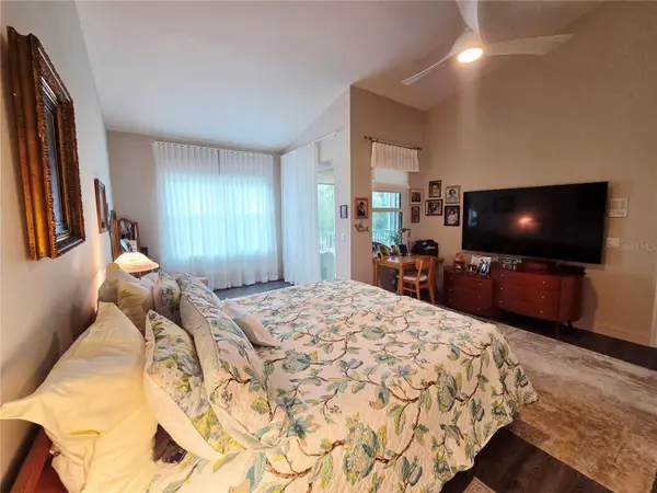 6775 HUNTINGTON LAKES CIR #202, Naples, FL 34119