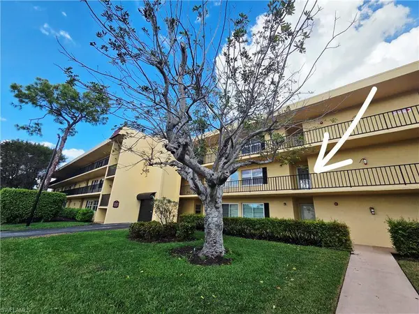 1086 Forest Lakes DR #9207, Naples, FL 34105