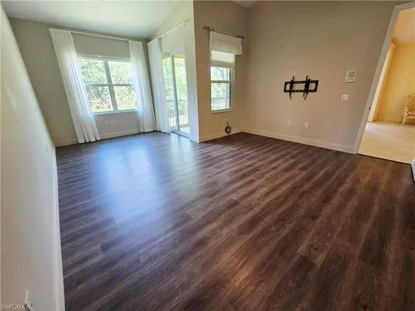 6775 Huntington Lakes CIR #202, Naples, FL 34119