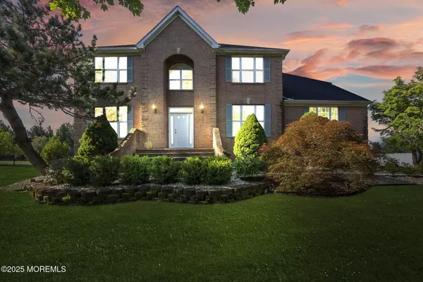 68 Stevenson Drive, Marlboro, NJ 07746