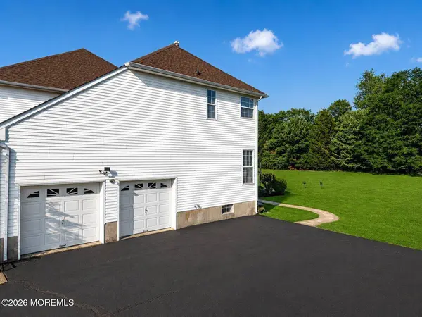14 Jamesworthy Court, Marlboro, NJ 07746