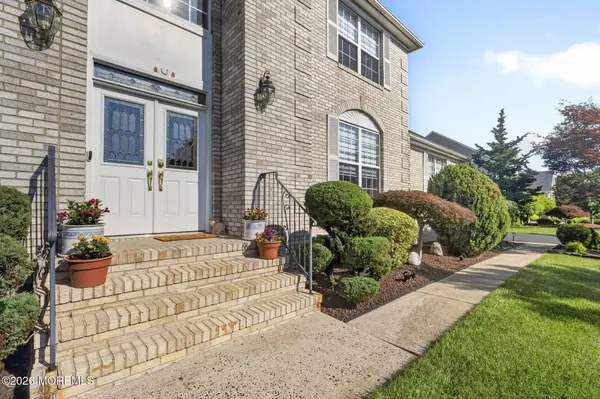 14 Jamesworthy Court, Marlboro, NJ 07746