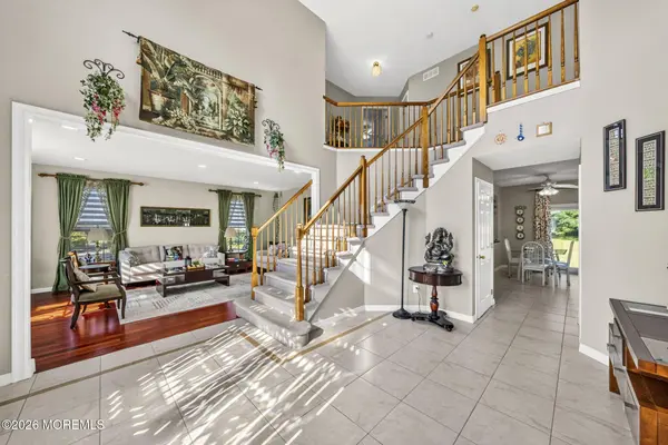 14 Jamesworthy Court, Marlboro, NJ 07746