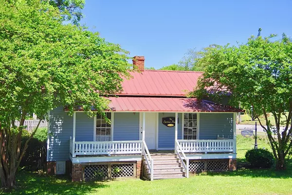 Little-Mountain-Section-House-sc