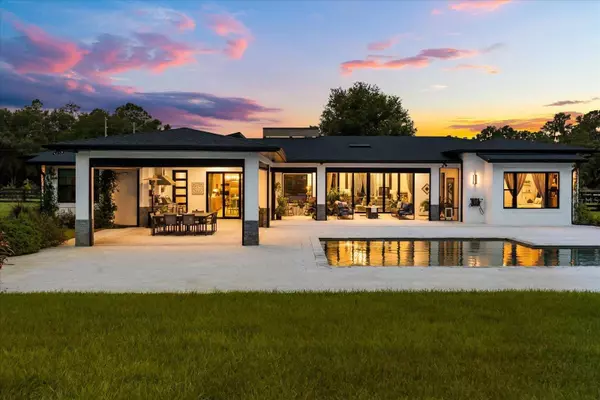 6031 DORA DR, Mount Dora, FL 32757