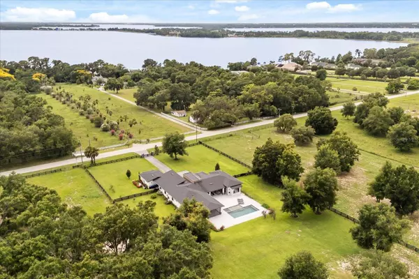 6031 DORA DR, Mount Dora, FL 32757