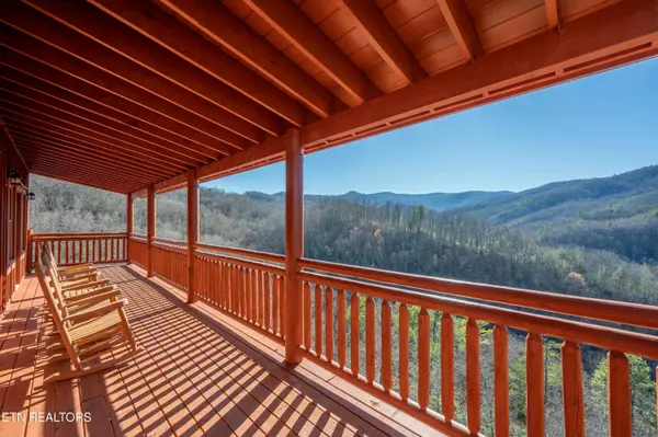 1029 Street Of Dreams Rd, Gatlinburg, TN 37738