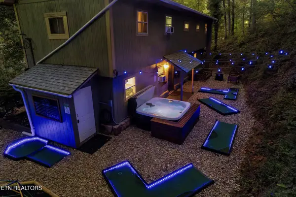2831 Lost Valley DR, Sevierville, TN 37862